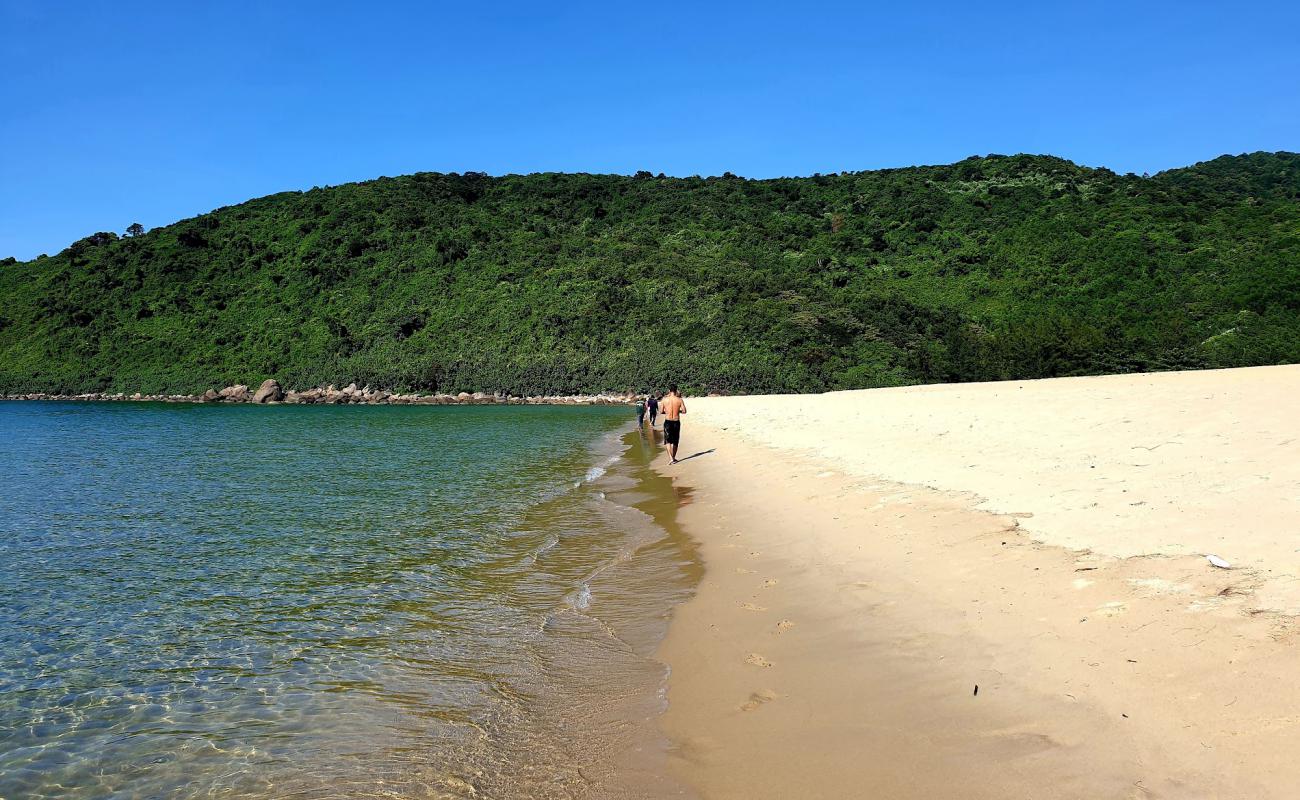 Banana Beach'in fotoğrafı açık bej kum yüzey ile