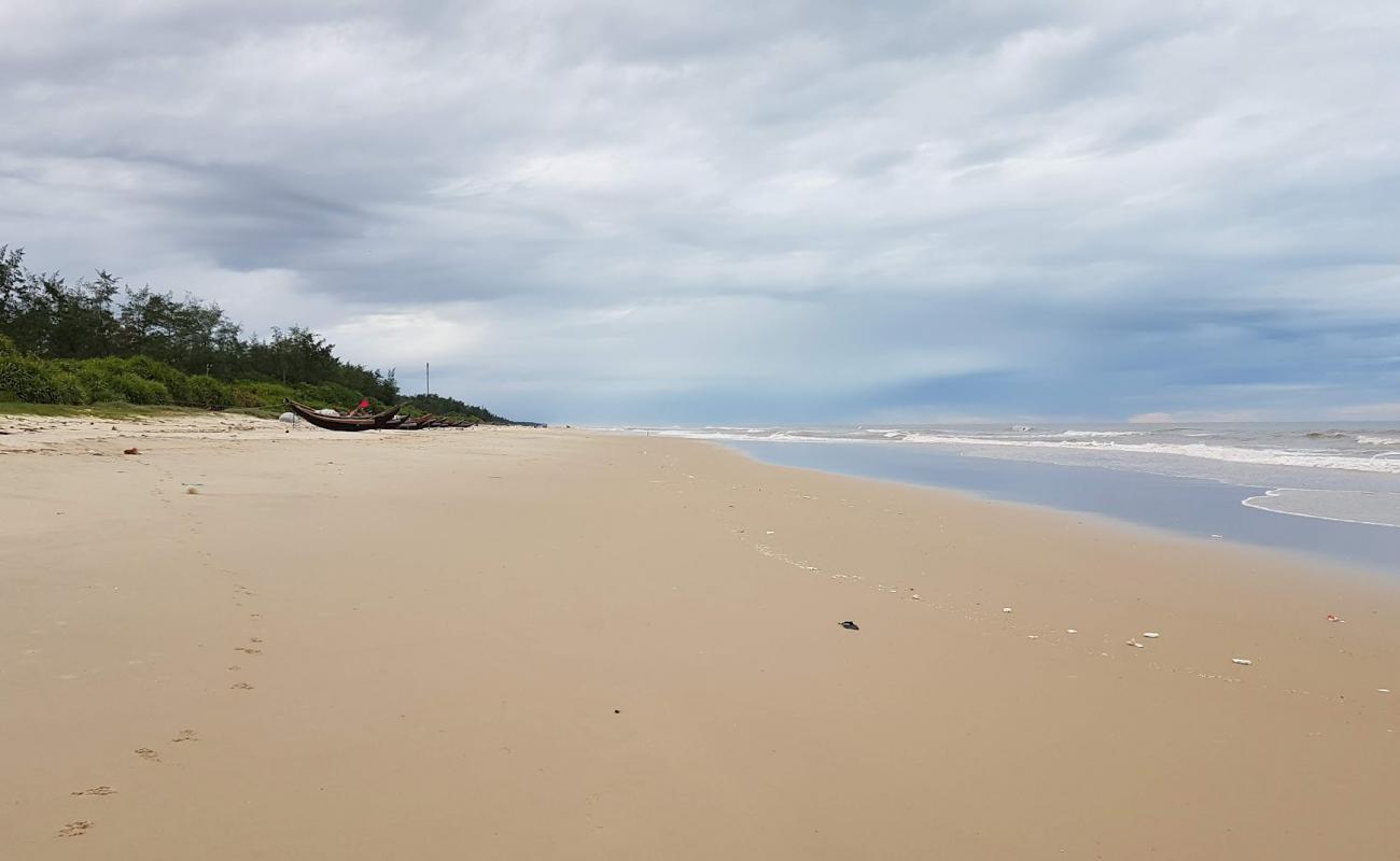 Tan An Beach'in fotoğrafı açık bej kum yüzey ile