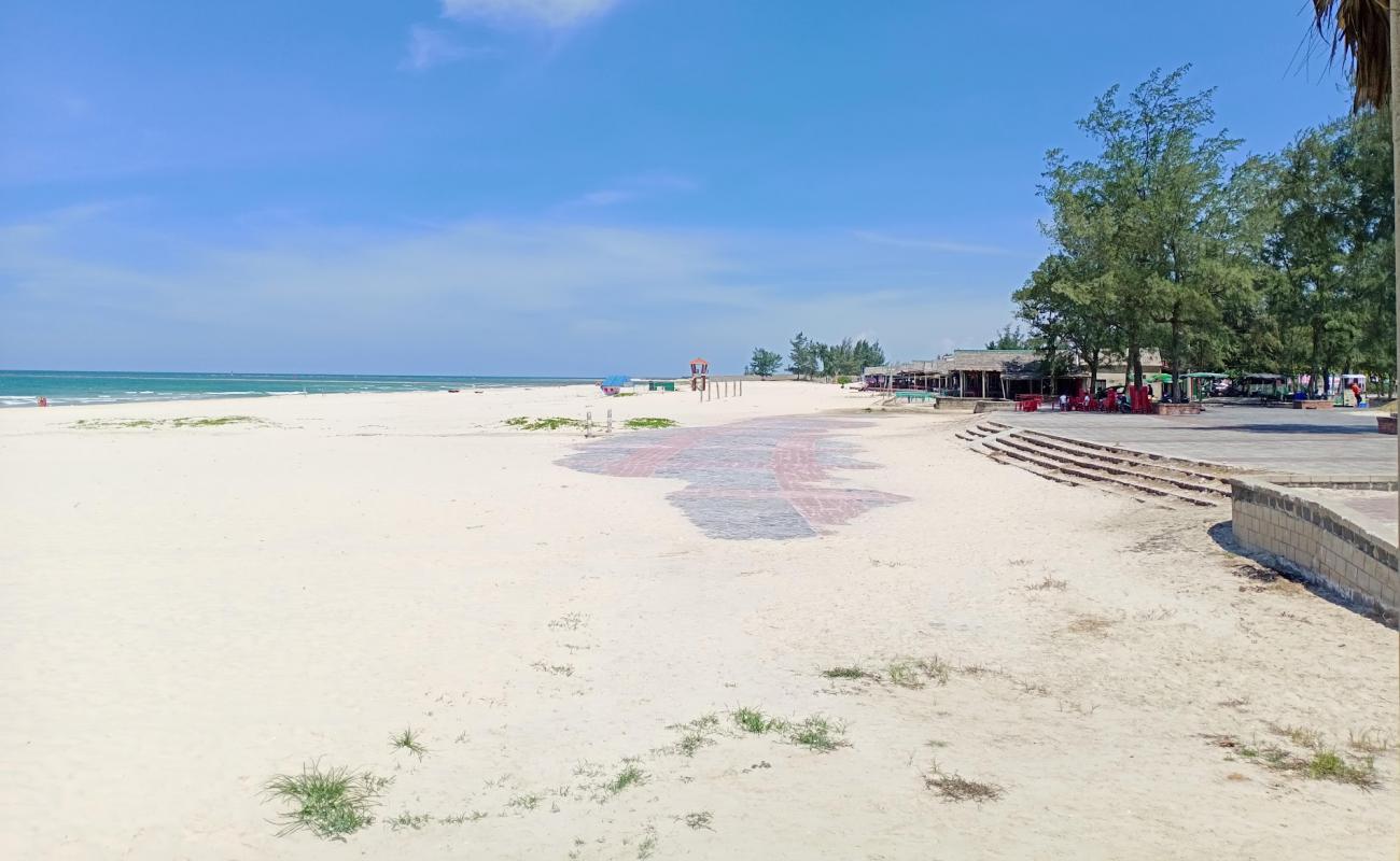 Cua Viet Beach'in fotoğrafı açık bej kum yüzey ile