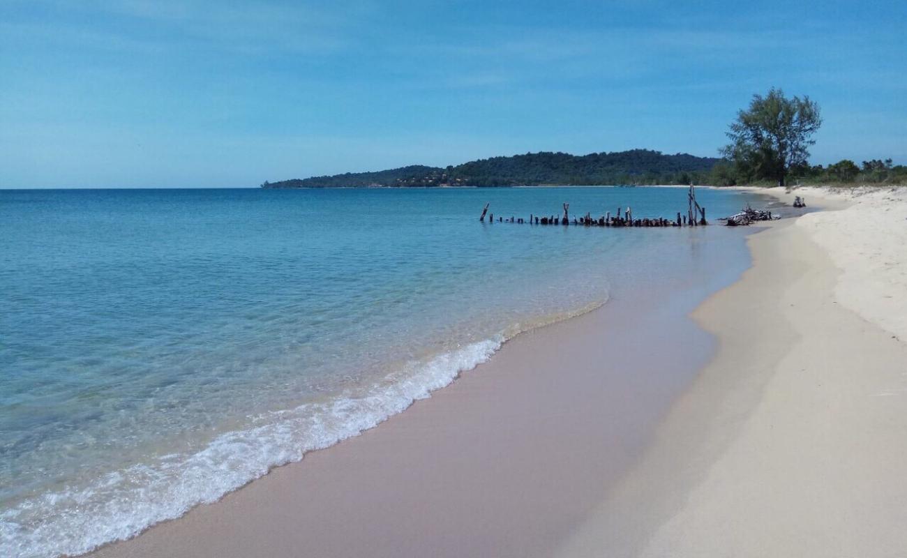 Xuan Truong Beach'in fotoğrafı i̇nce bej kum yüzey ile