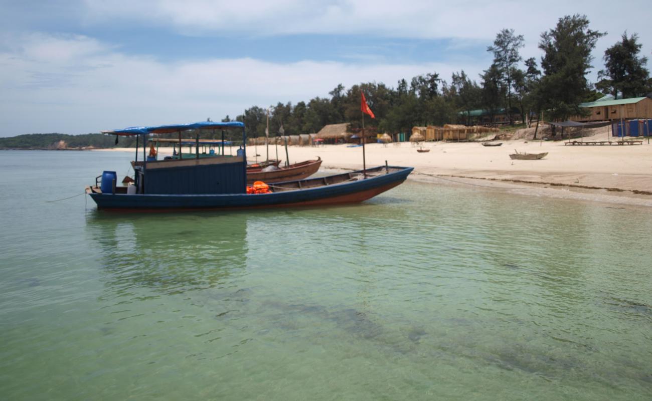 Van Chay Beach'in fotoğrafı parlak kum yüzey ile