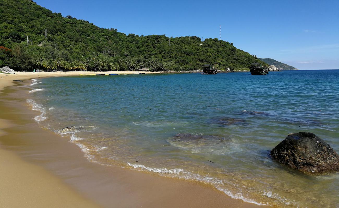 Chong Beach'in fotoğrafı açık bej kum yüzey ile