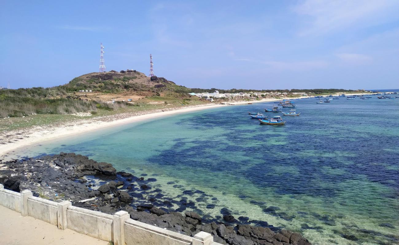 Long Hai Beach'in fotoğrafı açık bej kum yüzey ile