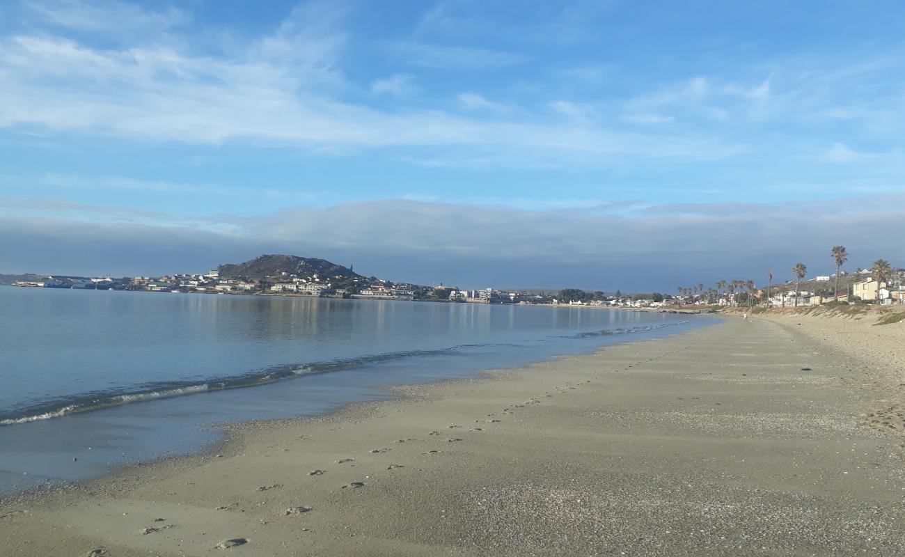 Saldanha beach'in fotoğrafı açık bej kum yüzey ile