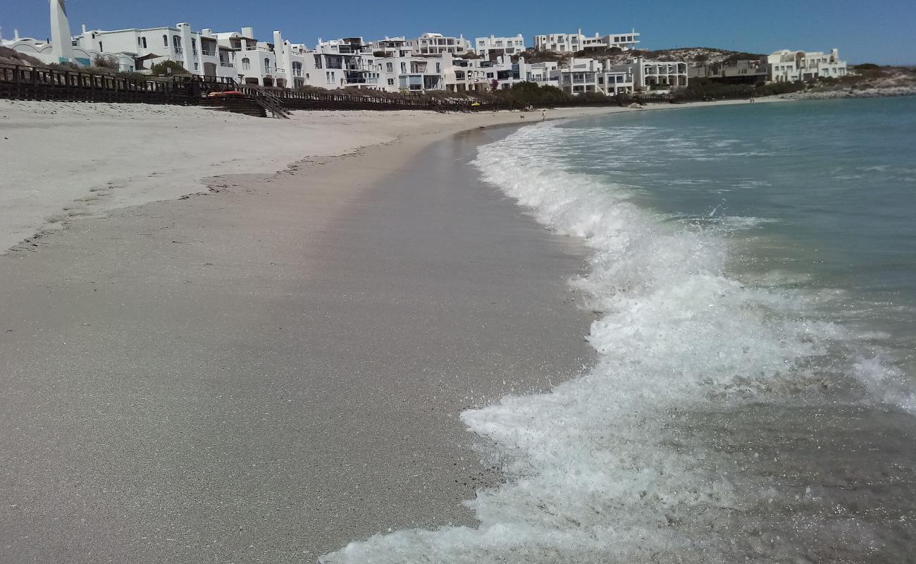 Paradise beach'in fotoğrafı parlak kum yüzey ile