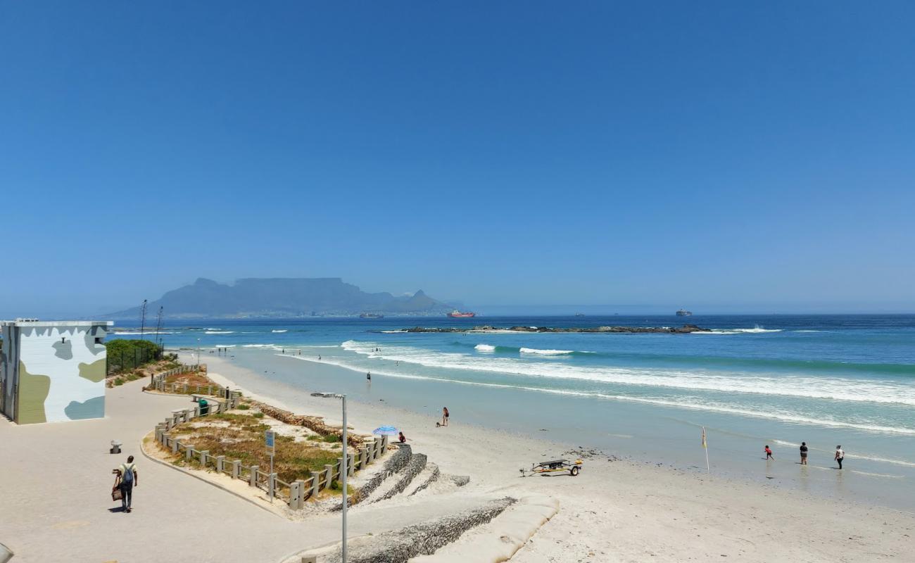 Big Bay beach'in fotoğrafı açık bej kum yüzey ile