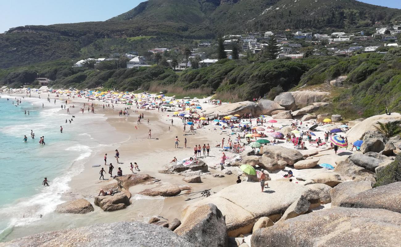 Llandudno Plajı'in fotoğrafı parlak ince kum yüzey ile