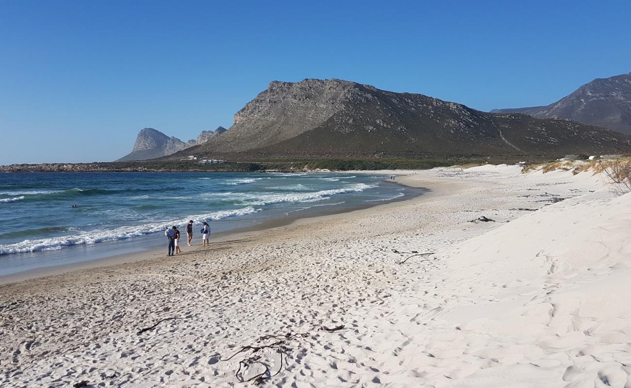 Pringle Bay beach'in fotoğrafı parlak ince kum yüzey ile