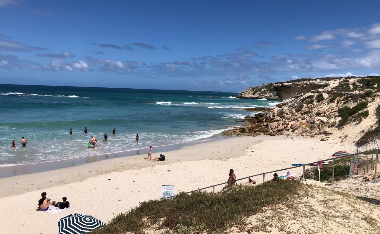 Roman beach'in fotoğrafı parlak kum yüzey ile