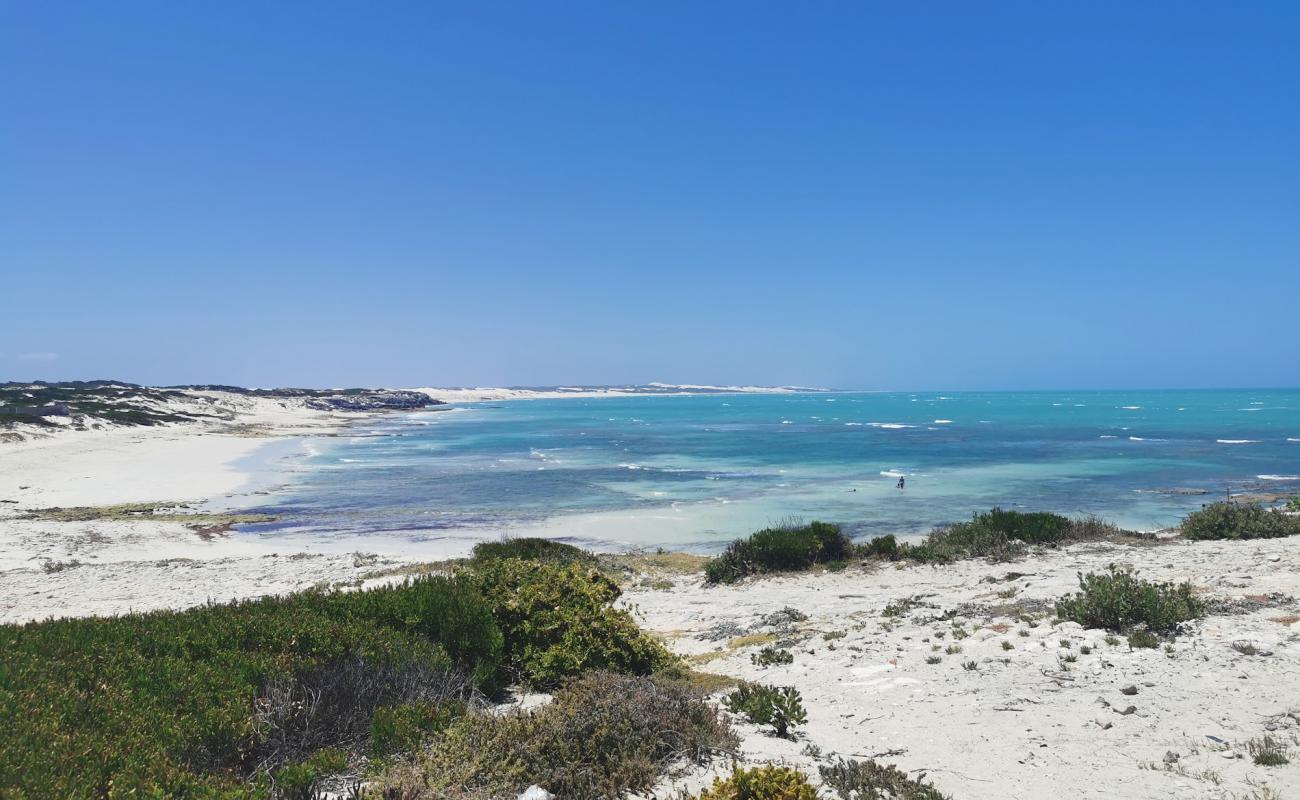 Arniston beach II'in fotoğrafı parlak kum yüzey ile