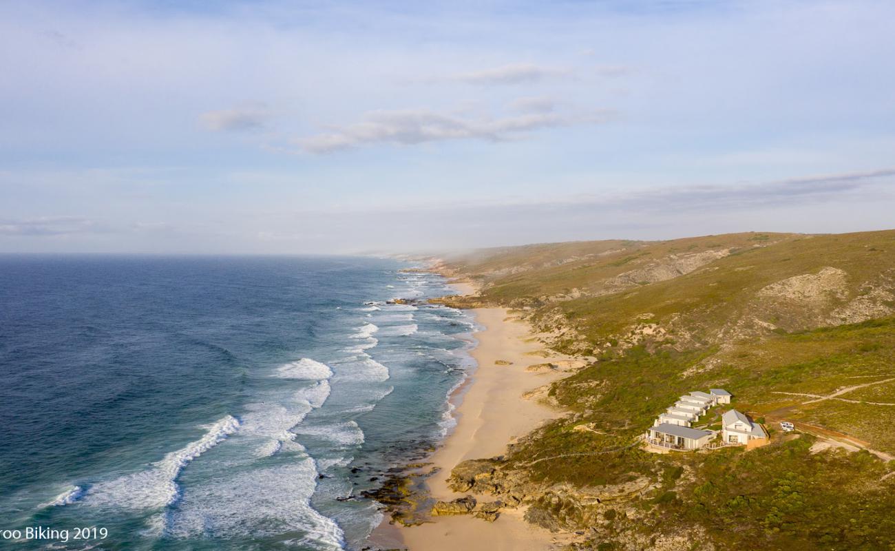 Lekkerwater beach'in fotoğrafı parlak ince kum yüzey ile