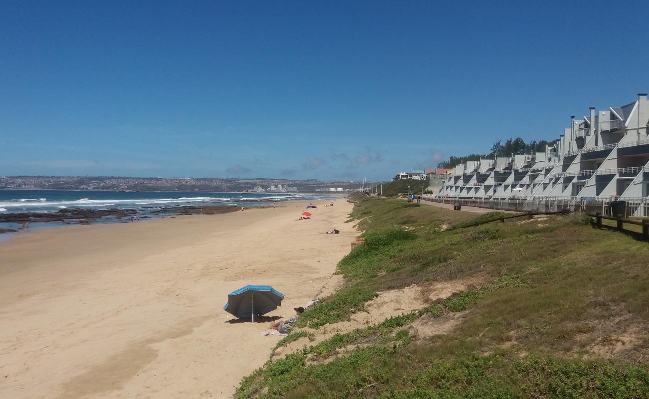 Hartenbos beach'in fotoğrafı i̇nce bej kum yüzey ile