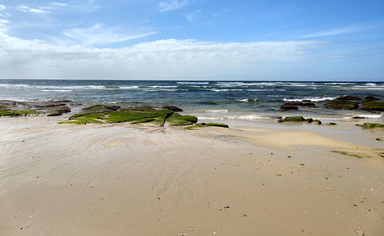 Kefani beach'in fotoğrafı i̇nce bej kum yüzey ile