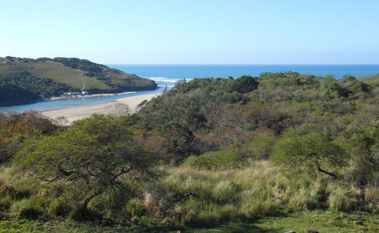 Nqabara beach'in fotoğrafı açık bej kum yüzey ile