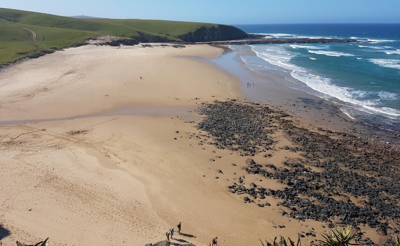 Mdikana beach'in fotoğrafı i̇nce bej kum yüzey ile