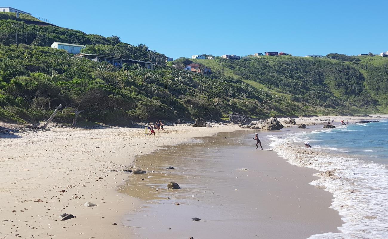 Umngazana beach'in fotoğrafı bej kum ve kayalar yüzey ile