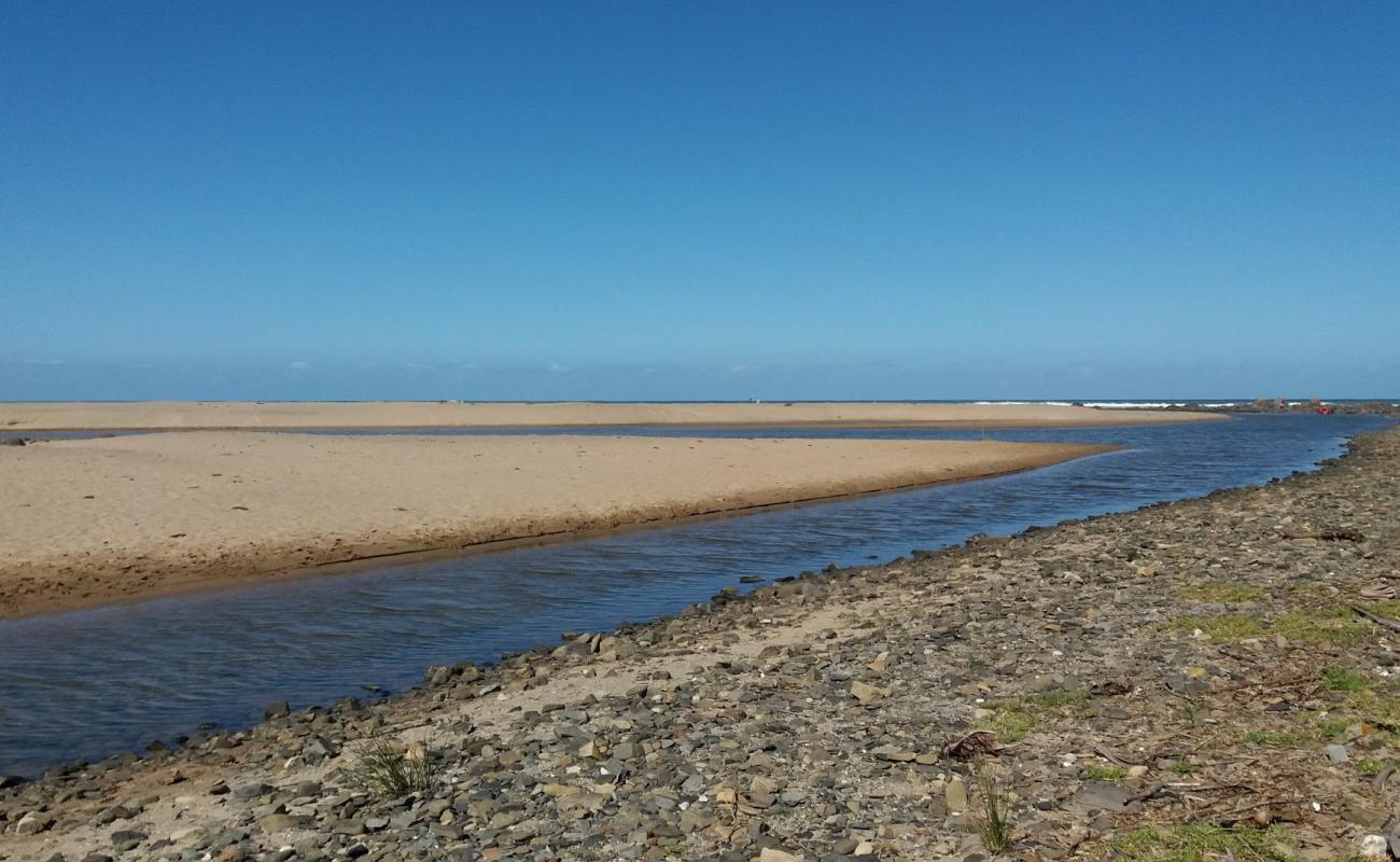 Mbotyi beach'in fotoğrafı açık bej kum yüzey ile