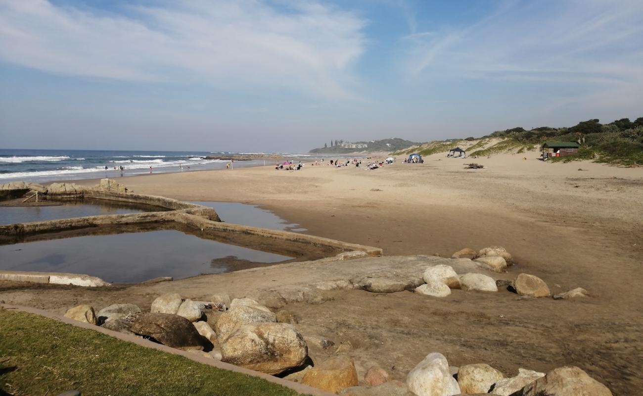 Marina beach II'in fotoğrafı i̇nce bej kum yüzey ile
