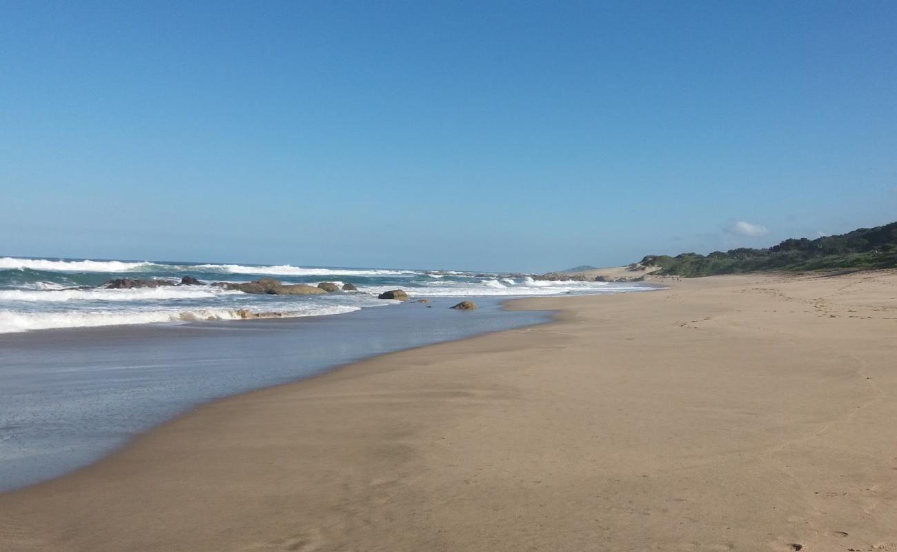 Granny's Tidal beach'in fotoğrafı parlak kum yüzey ile