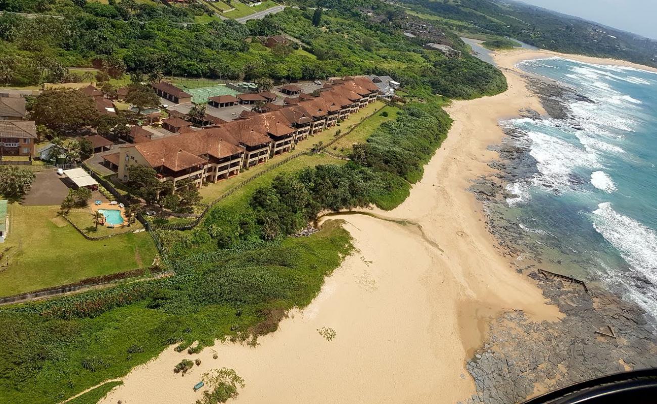 Shelley beach'in fotoğrafı açık bej kum yüzey ile