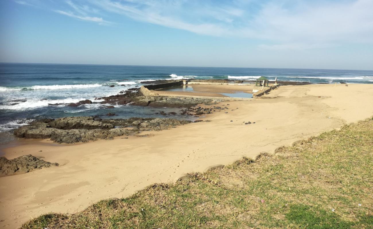 Port Shepstone beach'in fotoğrafı bej kum ve kayalar yüzey ile