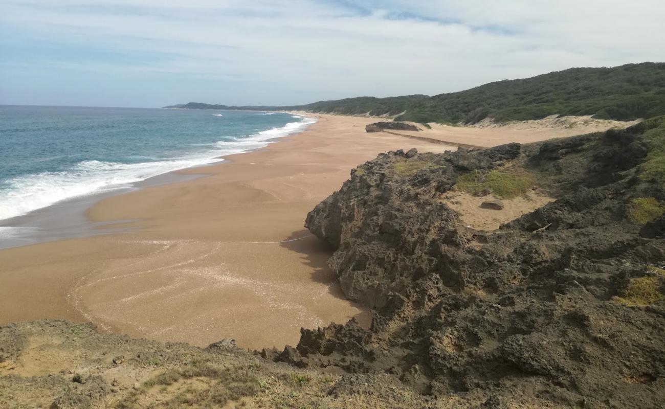 Black Rock beach'in fotoğrafı parlak ince kum yüzey ile