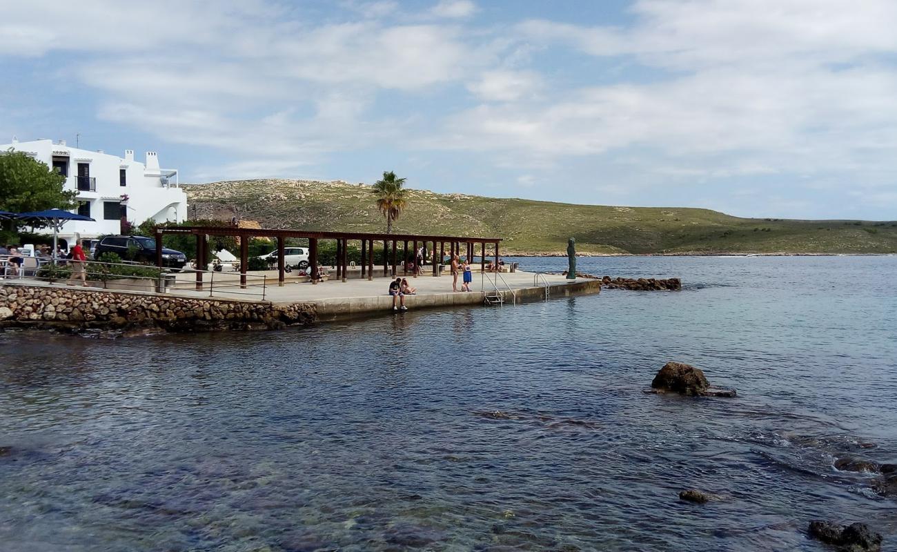 Cala Fornells'in fotoğrafı beton kapak yüzey ile