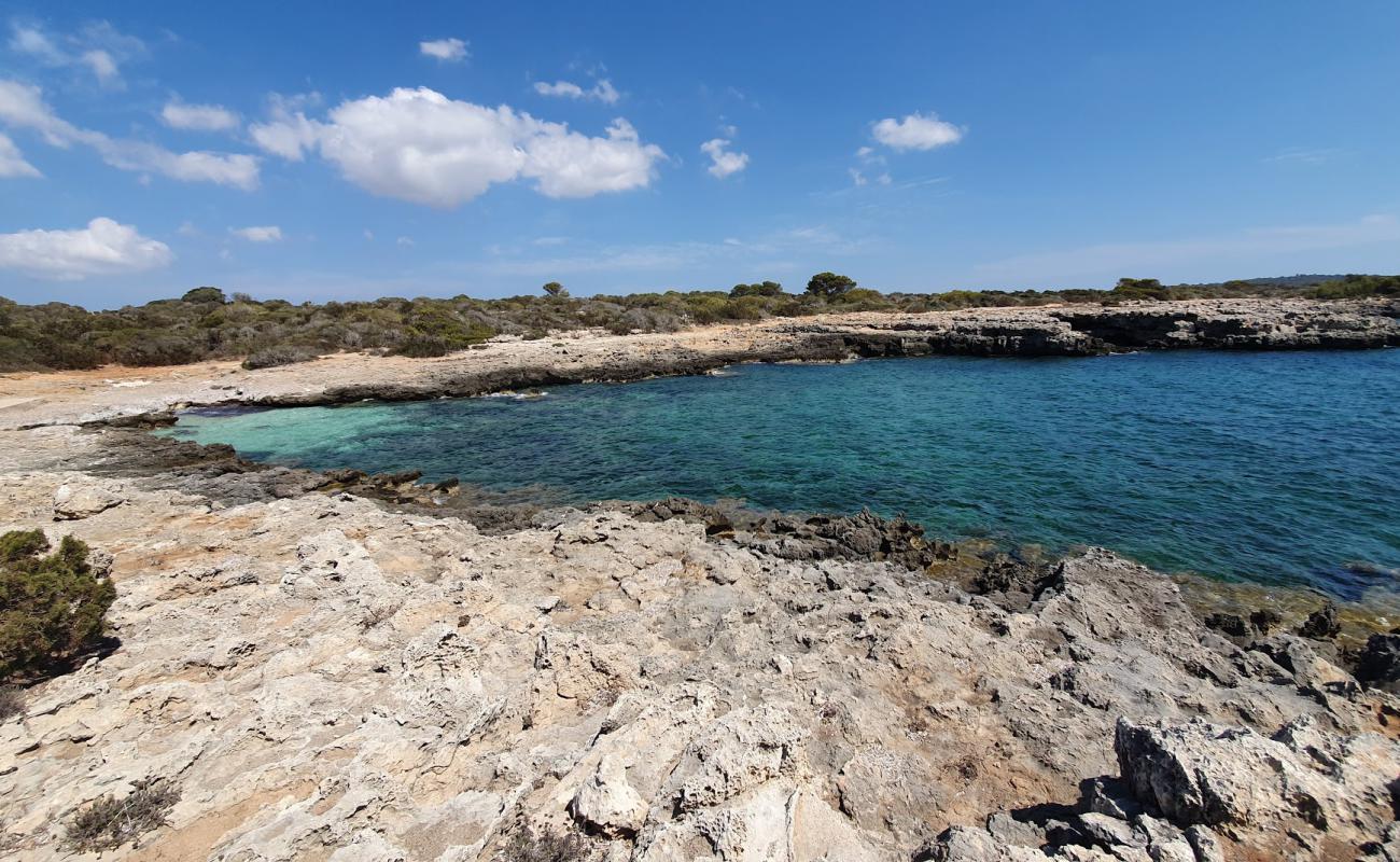 Es Calons'in fotoğrafı taşlı kum yüzey ile