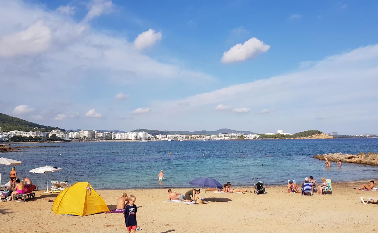 Es Calo de s'Alga'in fotoğrafı i̇nce bej kum yüzey ile