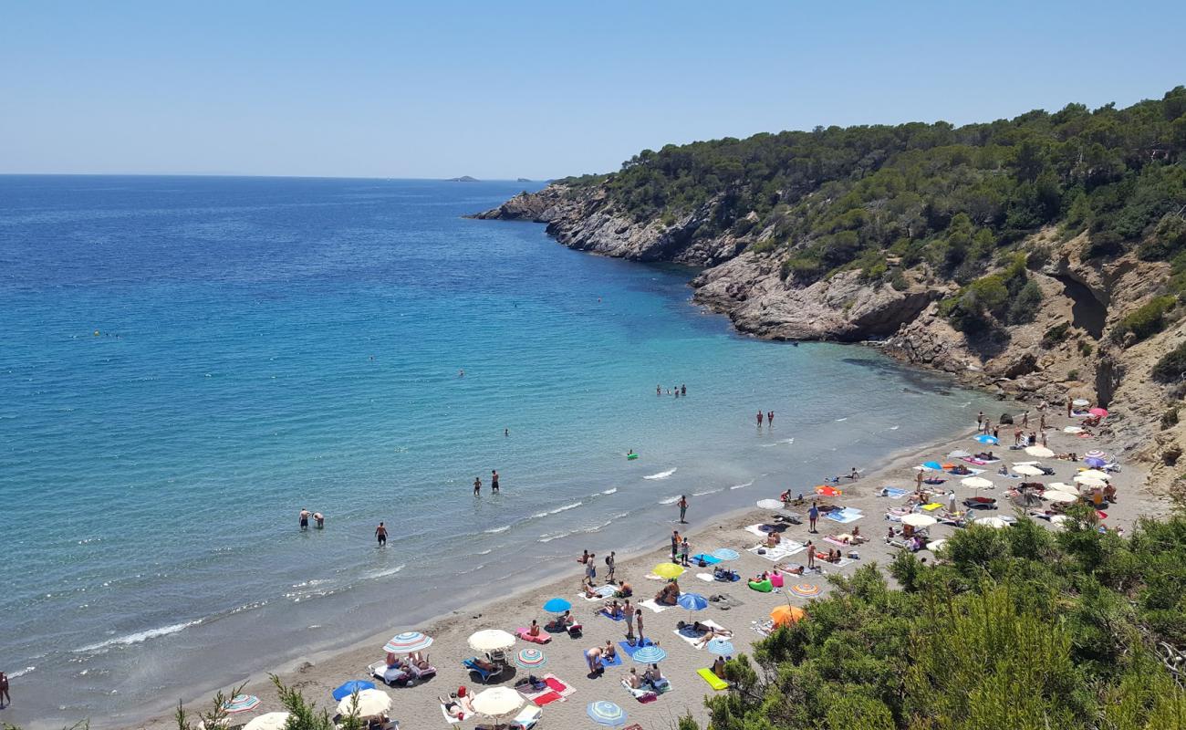 Cala Boix'in fotoğrafı parlak ince kum yüzey ile