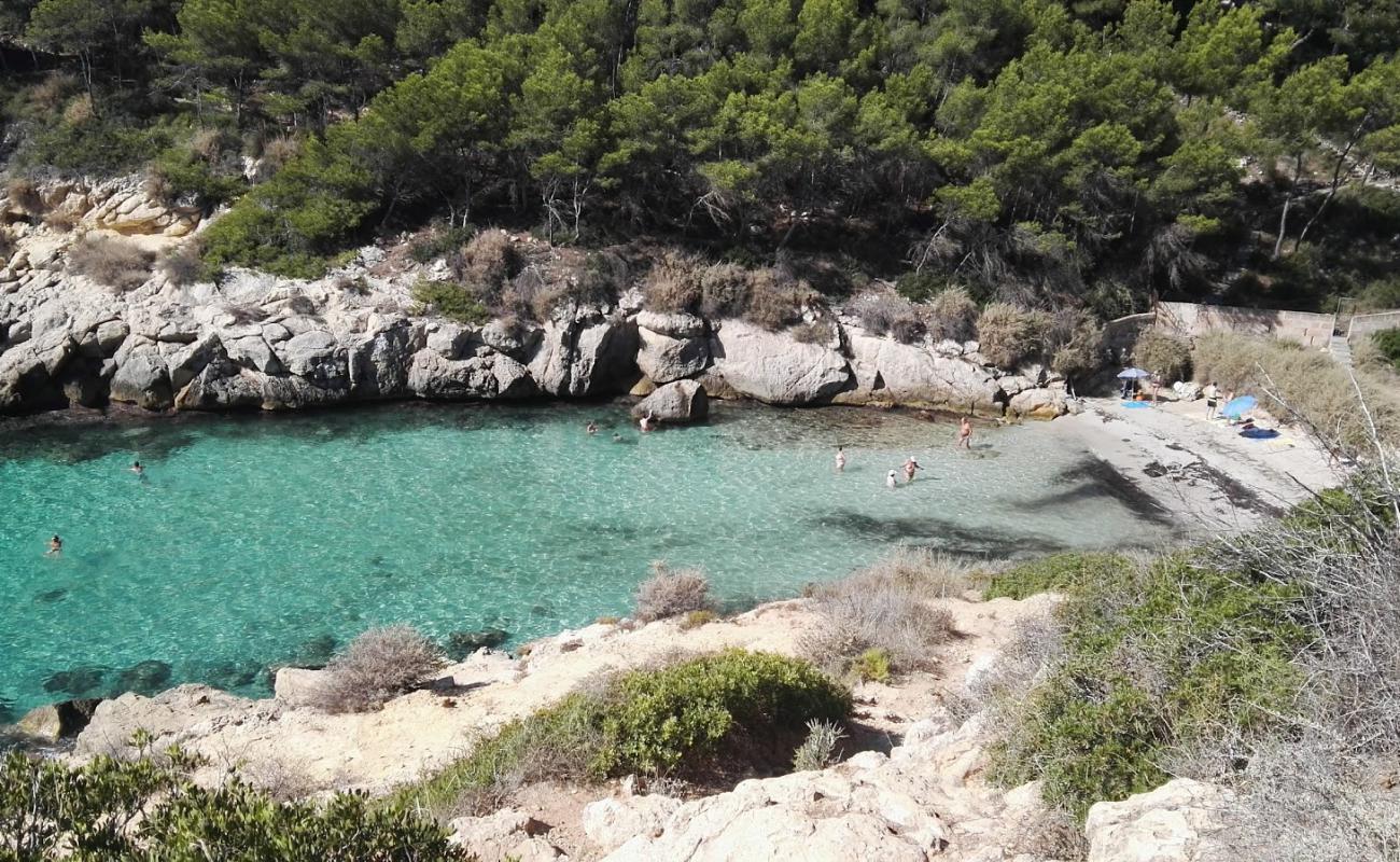 Cala Bella Dona'in fotoğrafı i̇nce bej kum yüzey ile