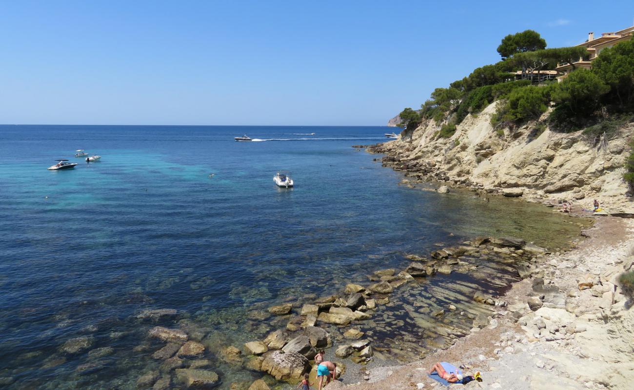 Playa S'Algar'in fotoğrafı taşlar yüzey ile