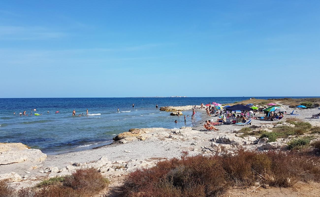 Calas del Cuartel'in fotoğrafı kahverengi kum yüzey ile