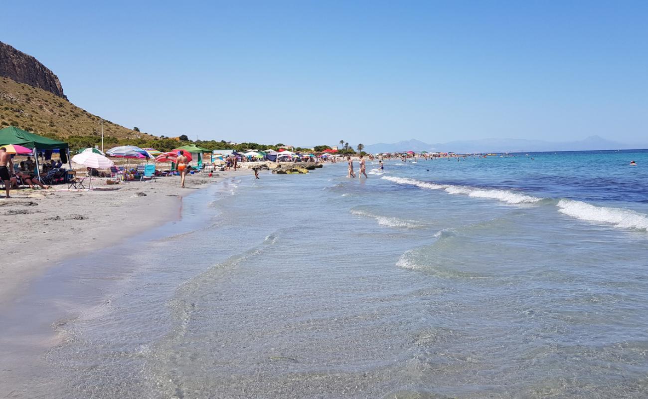 Playa de Carabassi 2'in fotoğrafı kahverengi kum yüzey ile