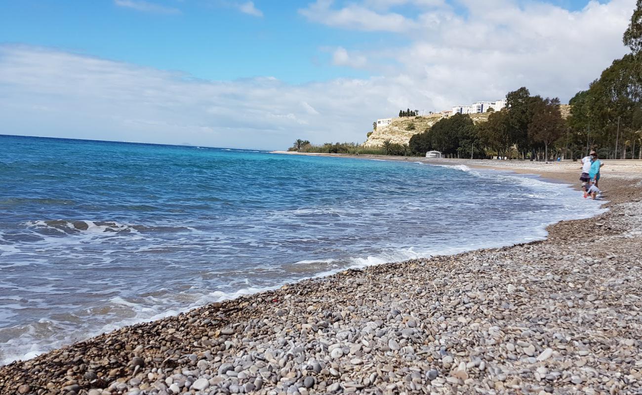 Torres Plajı'in fotoğrafı siyah kum ve çakıl yüzey ile