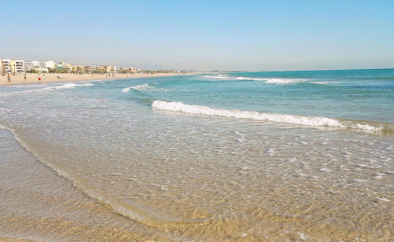 Canet Playa'in fotoğrafı i̇nce kahverengi kum yüzey ile