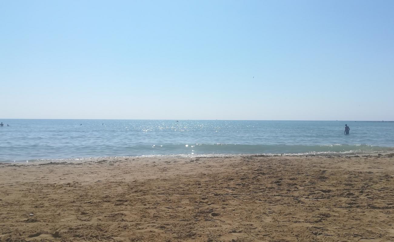 Malvarosa beach'in fotoğrafı kahverengi kum yüzey ile