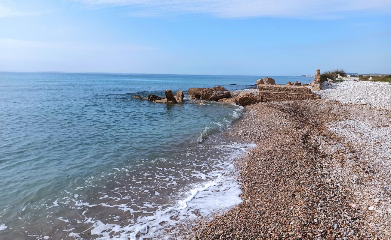 Playa de Cudola'in fotoğrafı gri çakıl taşı yüzey ile