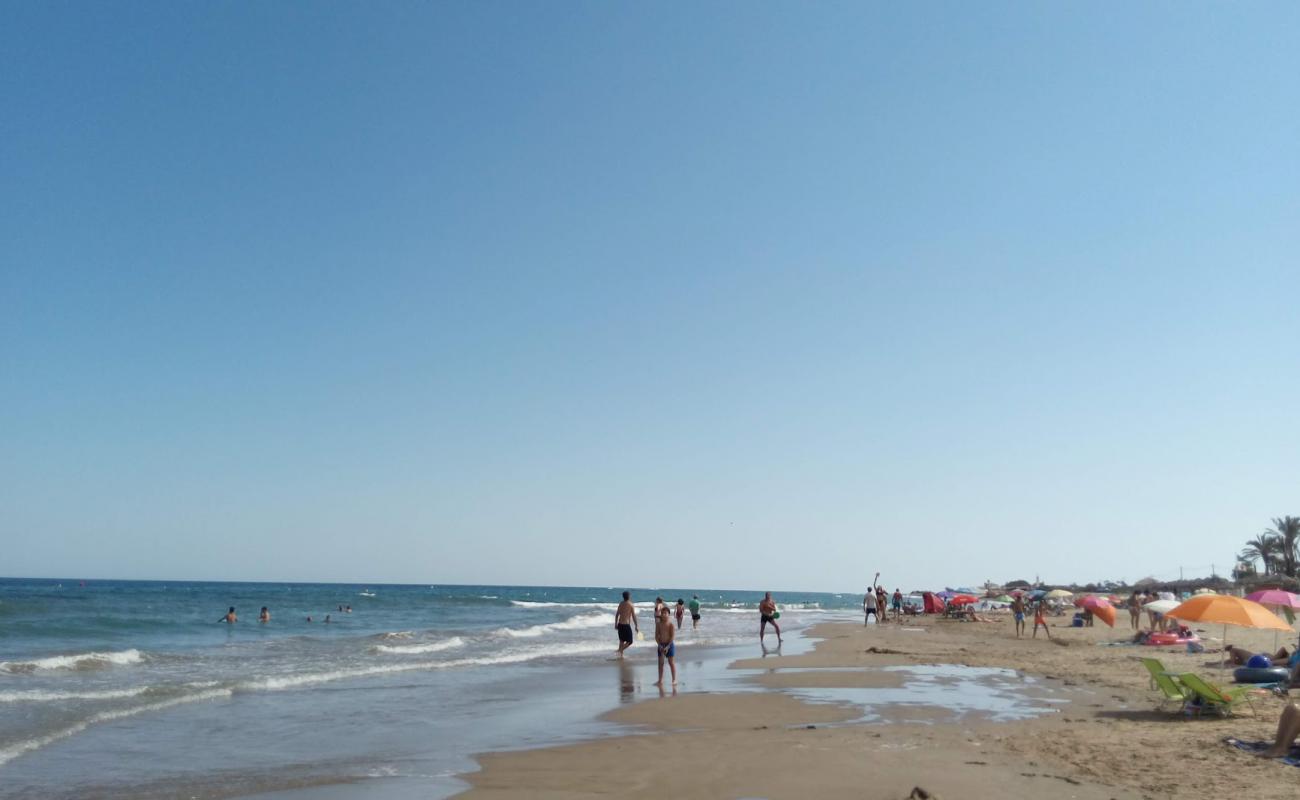 Platja de Manyetes'in fotoğrafı taşlı kum yüzey ile