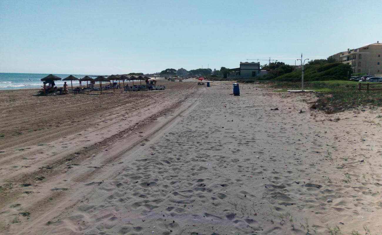 Playa del Cargador'in fotoğrafı kahverengi kum yüzey ile