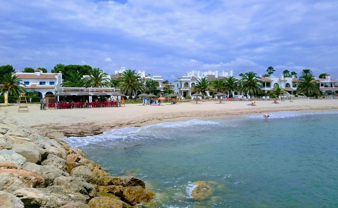 Playa de La Pixerota'in fotoğrafı açık bej kum yüzey ile