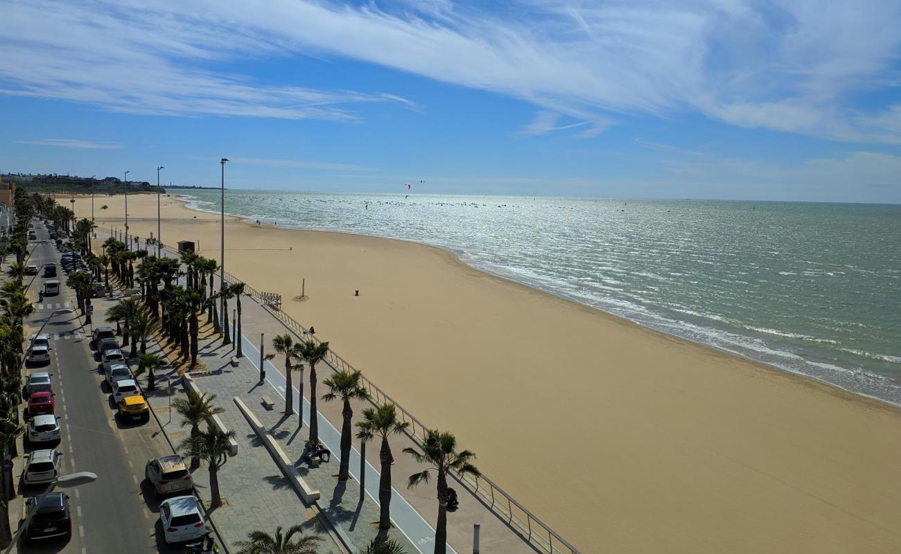 Sanlucar de Barrameda'in fotoğrafı parlak kum yüzey ile