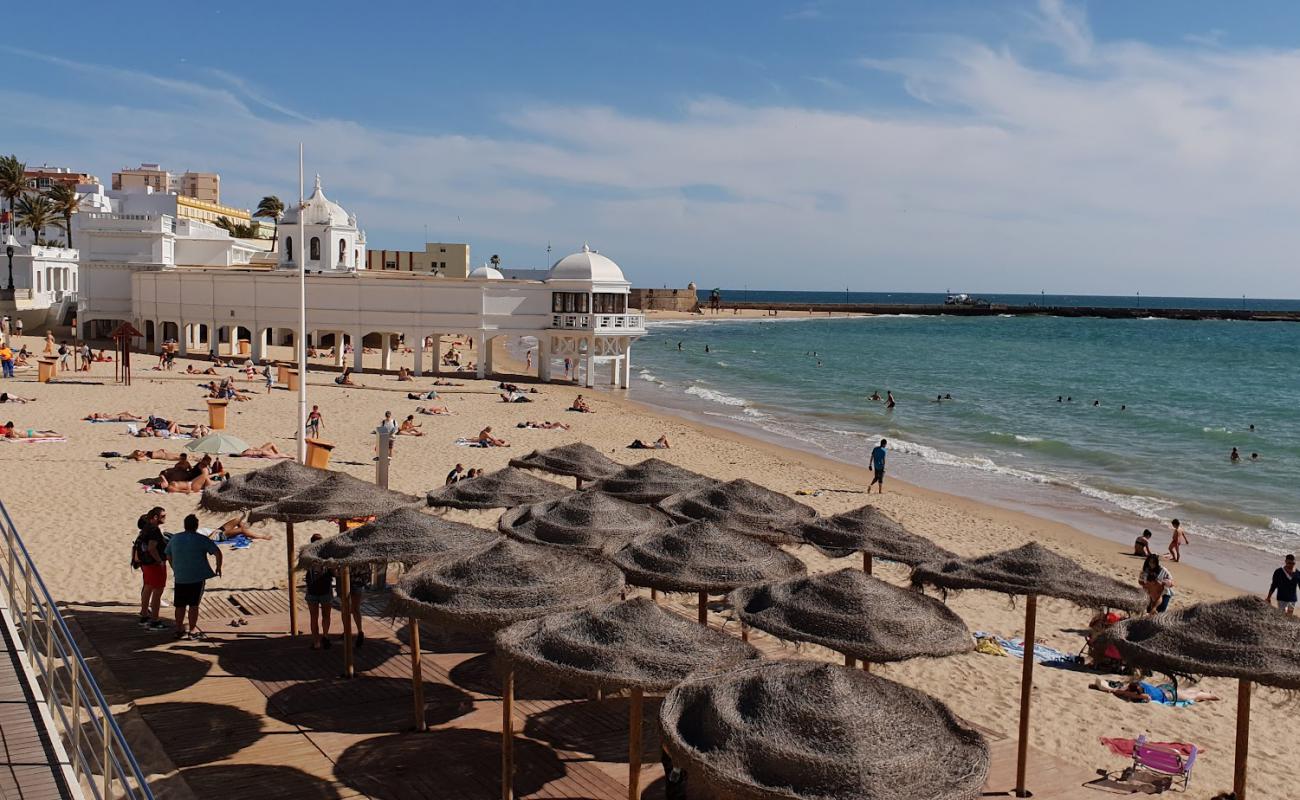 Playa La Caleta Cadiz'in fotoğrafı açık bej kum yüzey ile