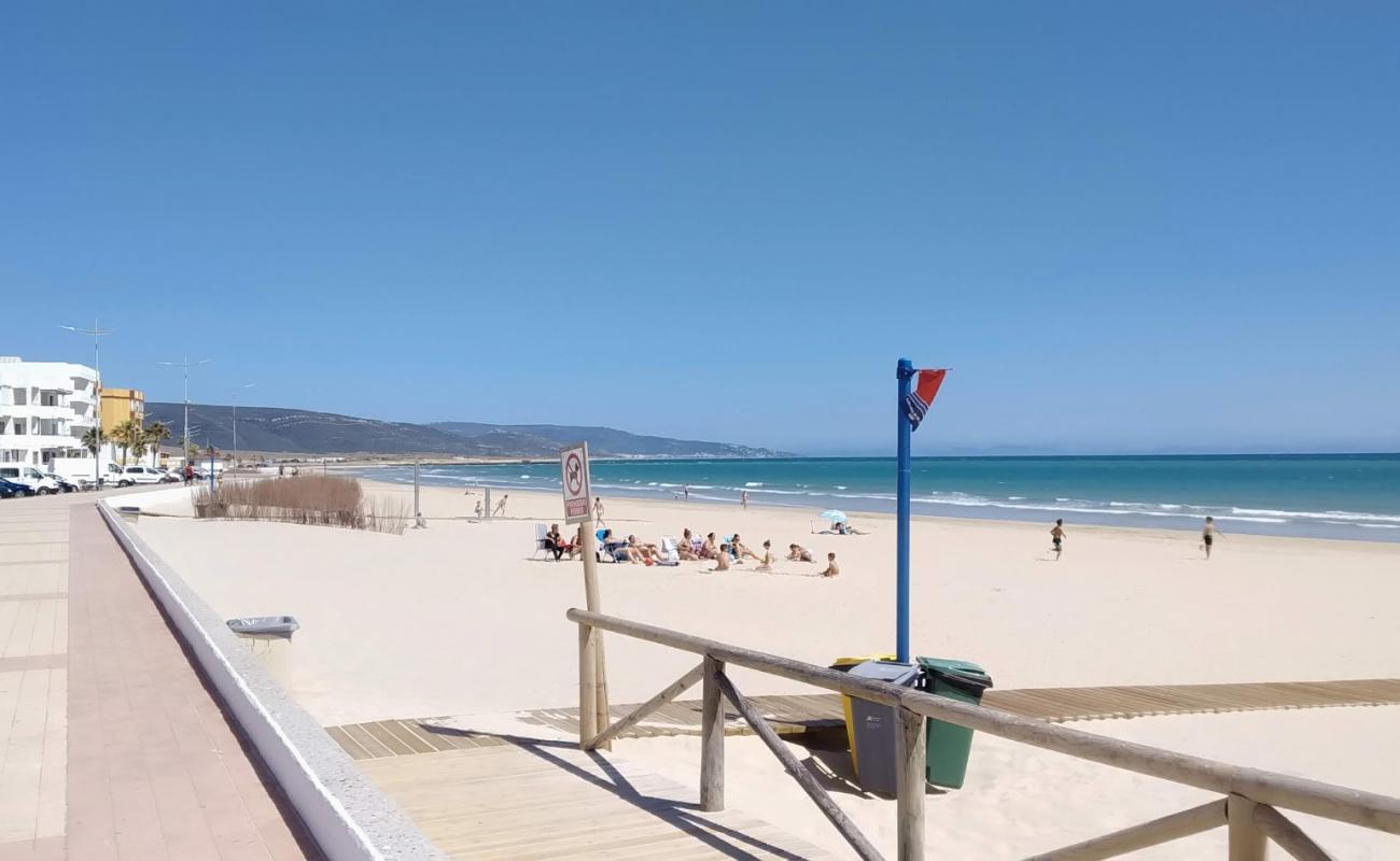 Barbate Plajı'in fotoğrafı i̇nce bej kum yüzey ile