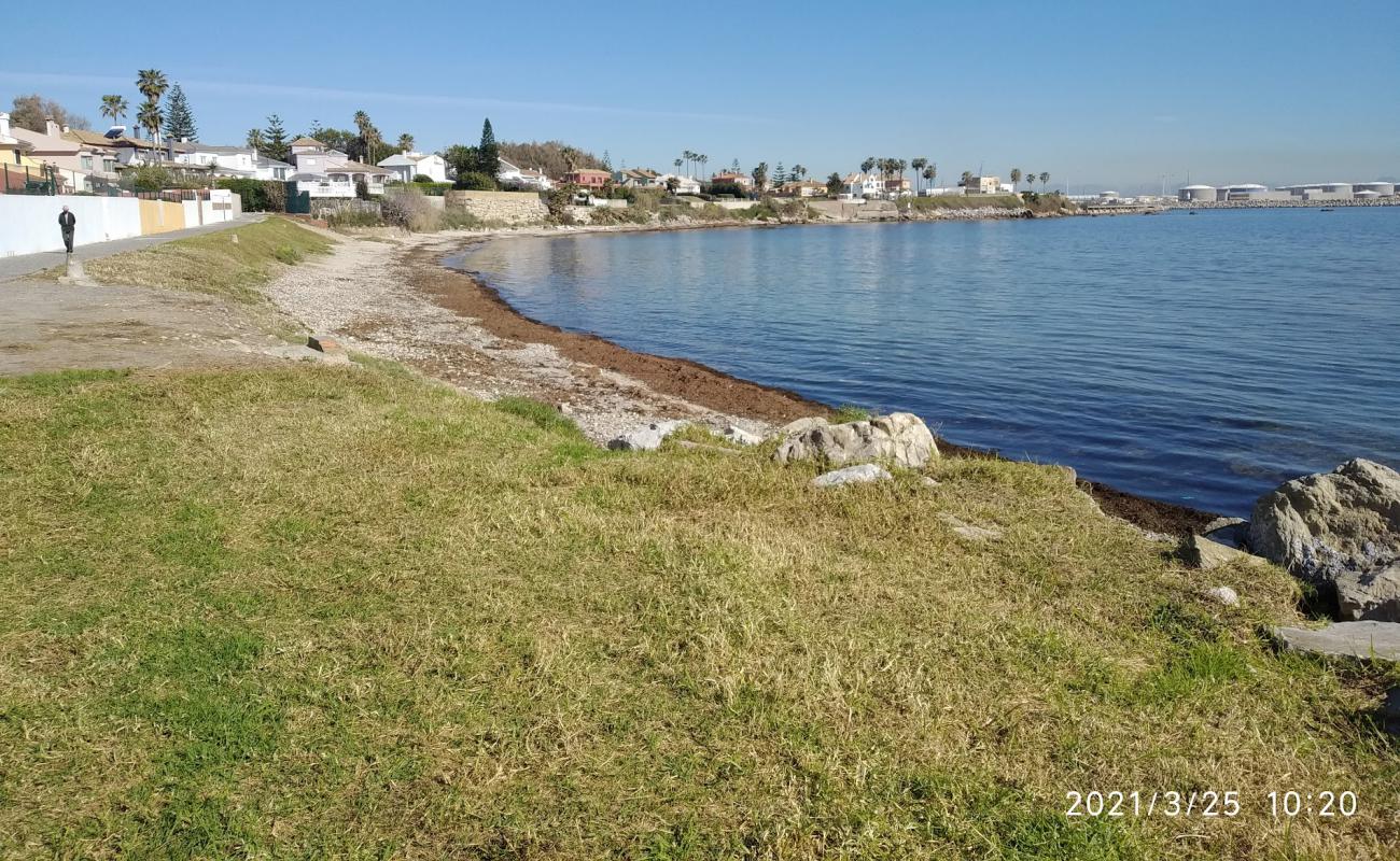 Playa de el Chinarral'in fotoğrafı açık bej kum yüzey ile