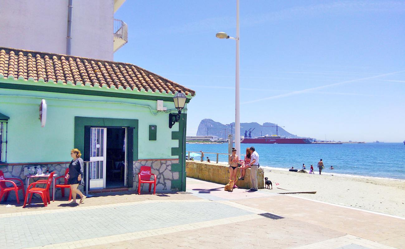 Puente Mayorga beach'in fotoğrafı açık bej kum yüzey ile
