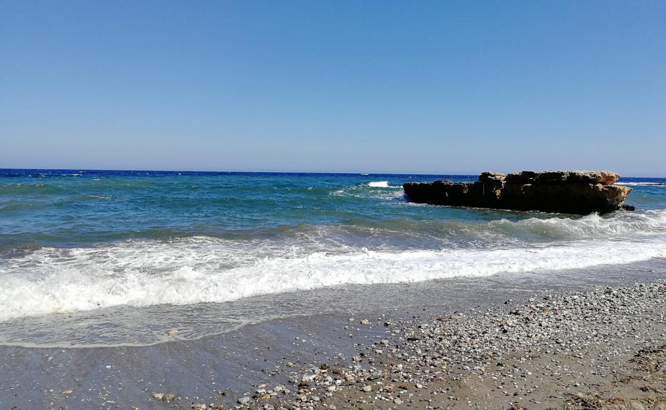 Playa de la Galera'in fotoğrafı gri kum yüzey ile