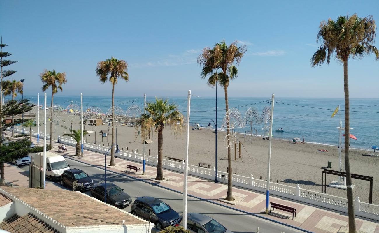 Playa de el Morche'in fotoğrafı gri kum yüzey ile