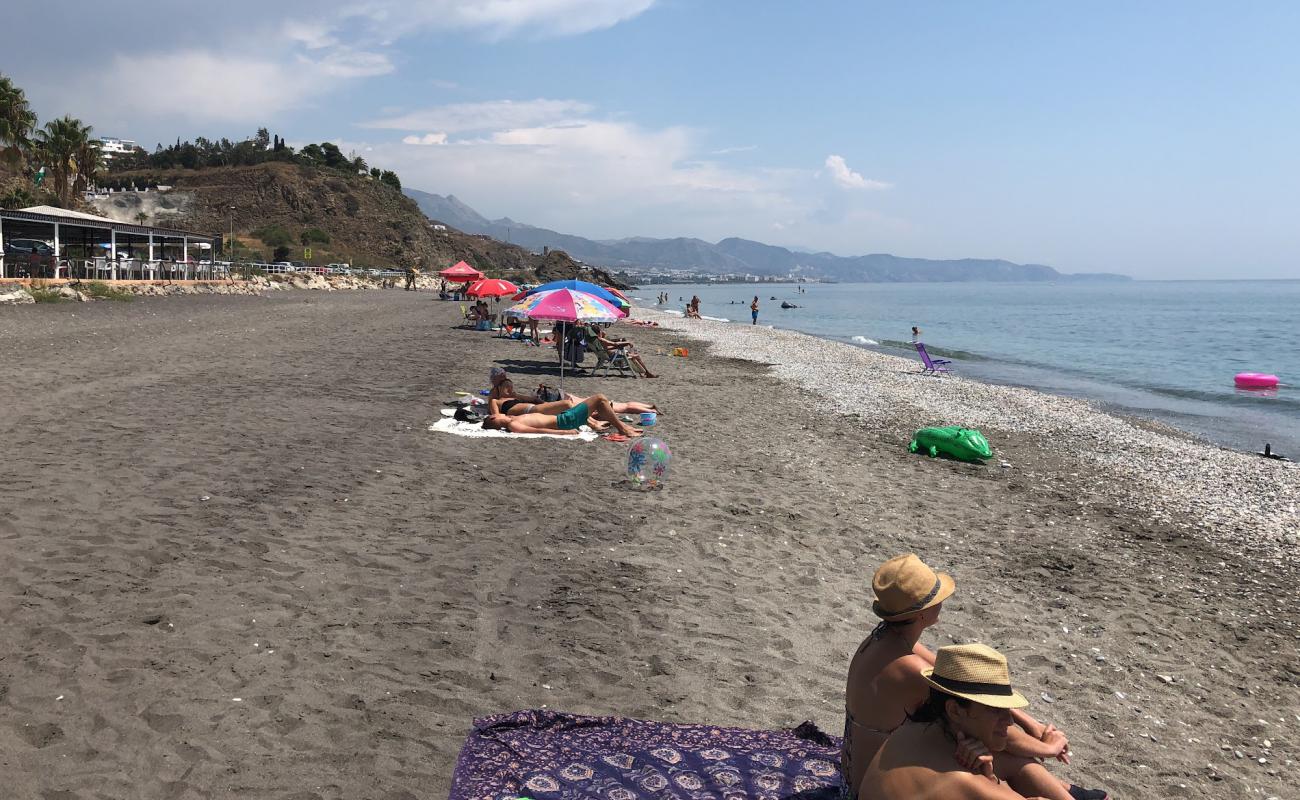 Playa el Penoncillo'in fotoğrafı gri kum yüzey ile