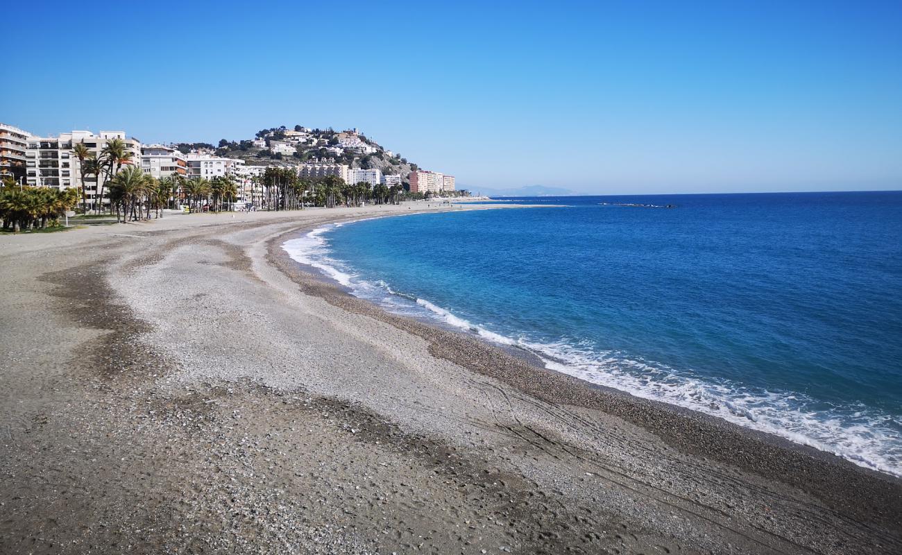 Puerta del Mar'in fotoğrafı gri kum ve çakıl yüzey ile